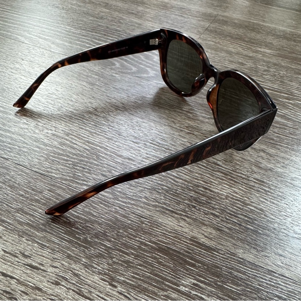 Tortoise Shell Sunglasses - Picture 2 of 5